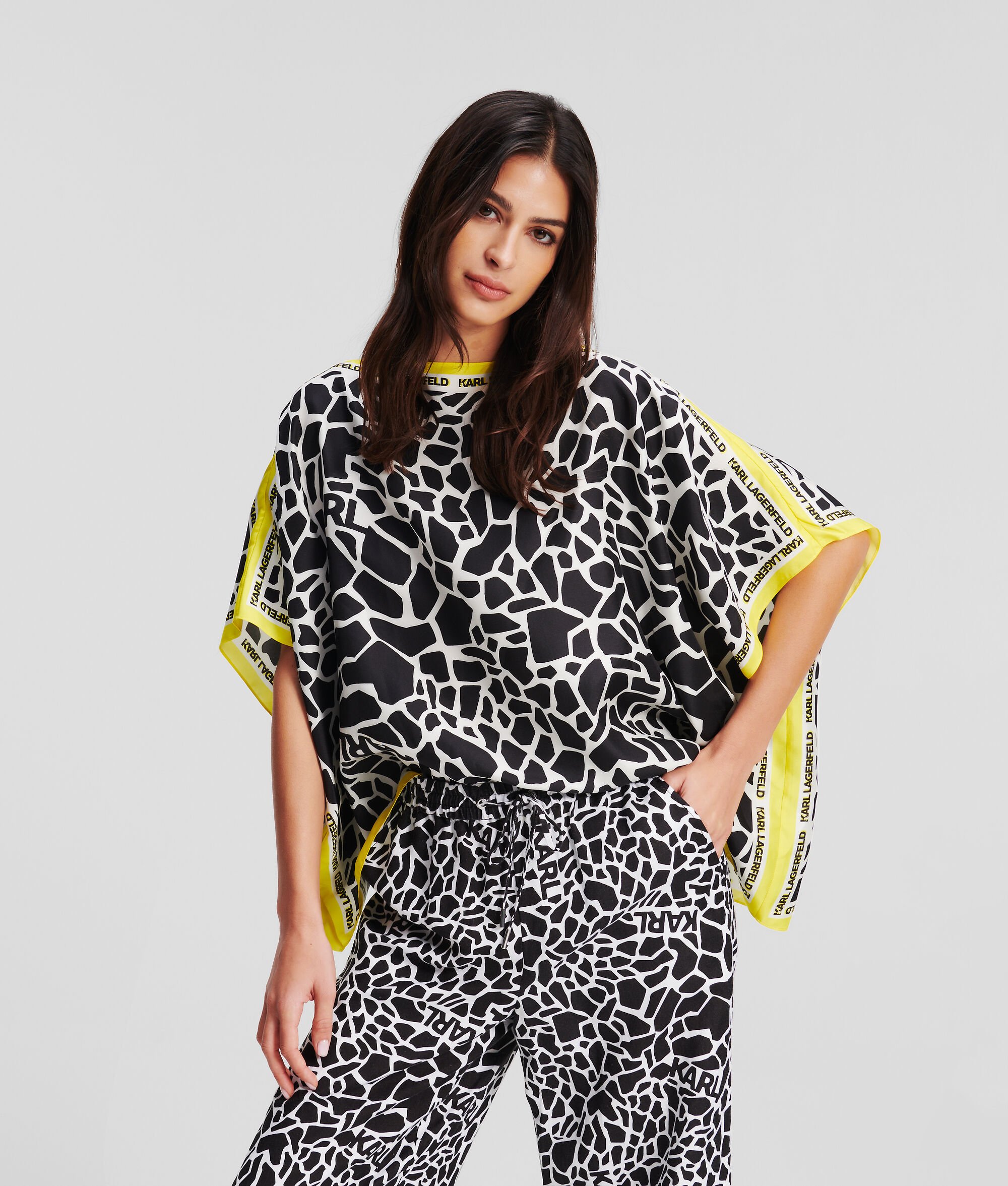 (image for) Handcrafted Giraffe-Print Silk Tunic Shirt